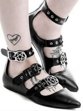 KILLSTAR | Banshee Flat | Pointed Toe w Pentagram | Size EU 38 - US 7 | Retired